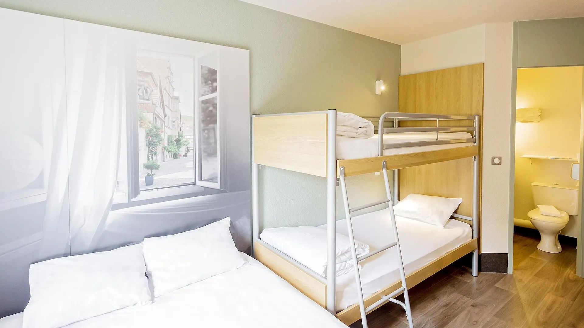 ** Hotel B&B Hôtel Aix-en-Provence Pont de l'Arc França