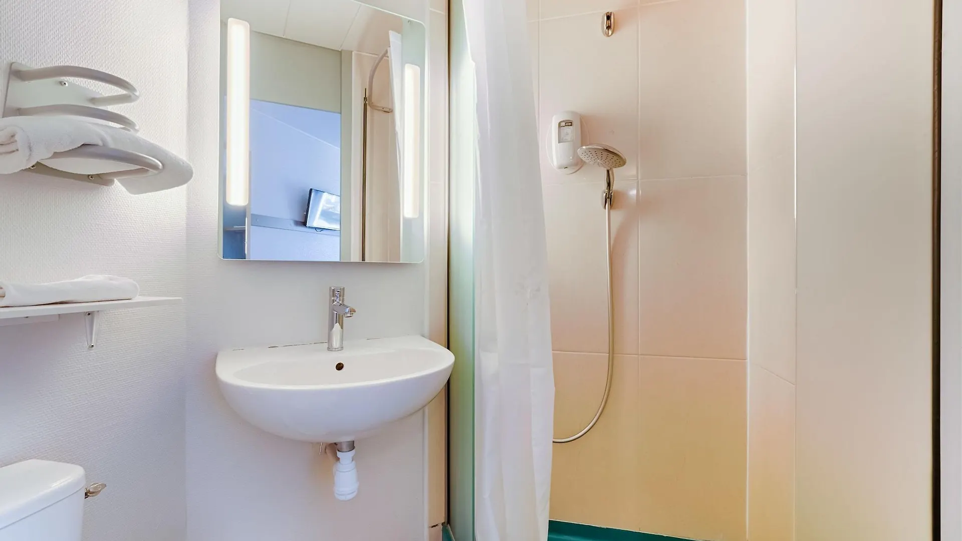 B&B Hotel Aix-En-Provence Pont De L'Arc